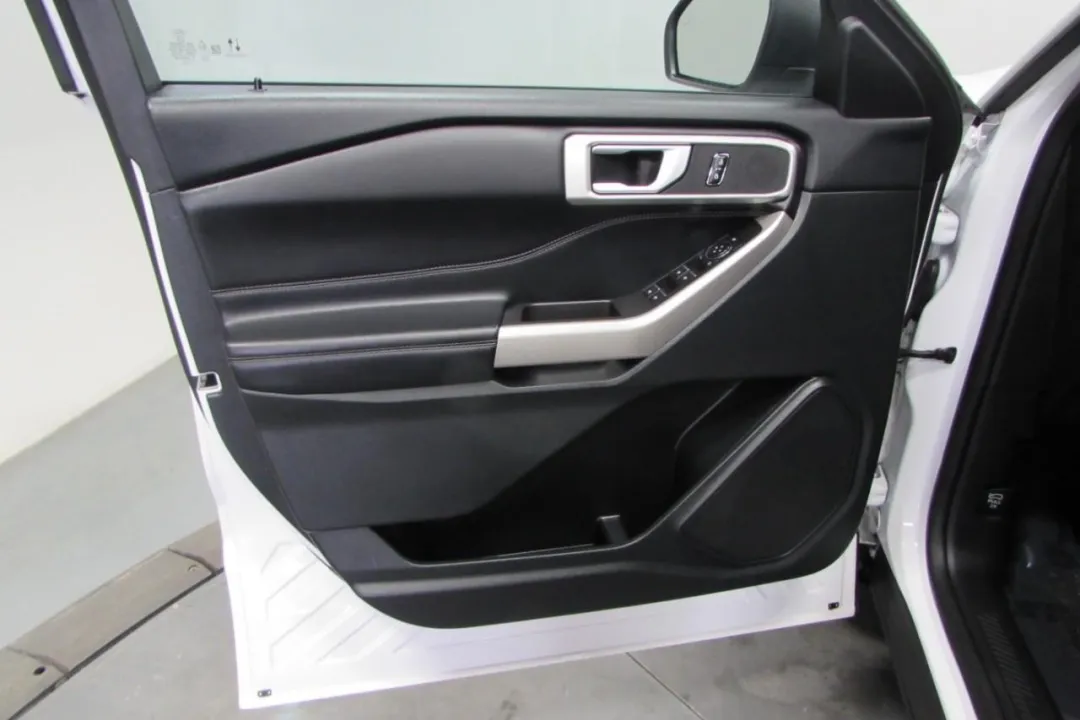 2023 Ford Explorer - 1FMSK8DH2PGA61199 - Image #12