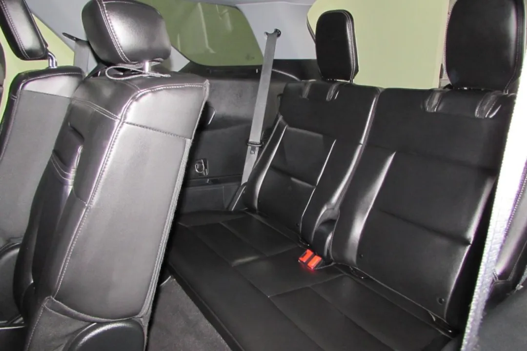 2023 Ford Explorer - 1FMSK8DH2PGA61199 - Image #28