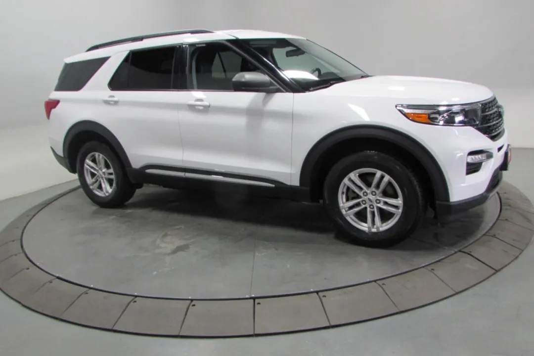 2023 Ford Explorer - 1FMSK8DH2PGA61199 - Image #3
