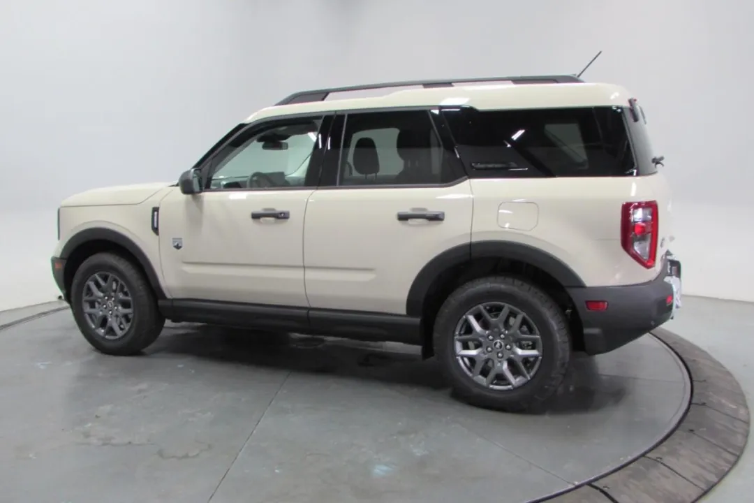 2025 Ford Bronco Sport - 3FMCR9BN3SRE65077 - Image #5